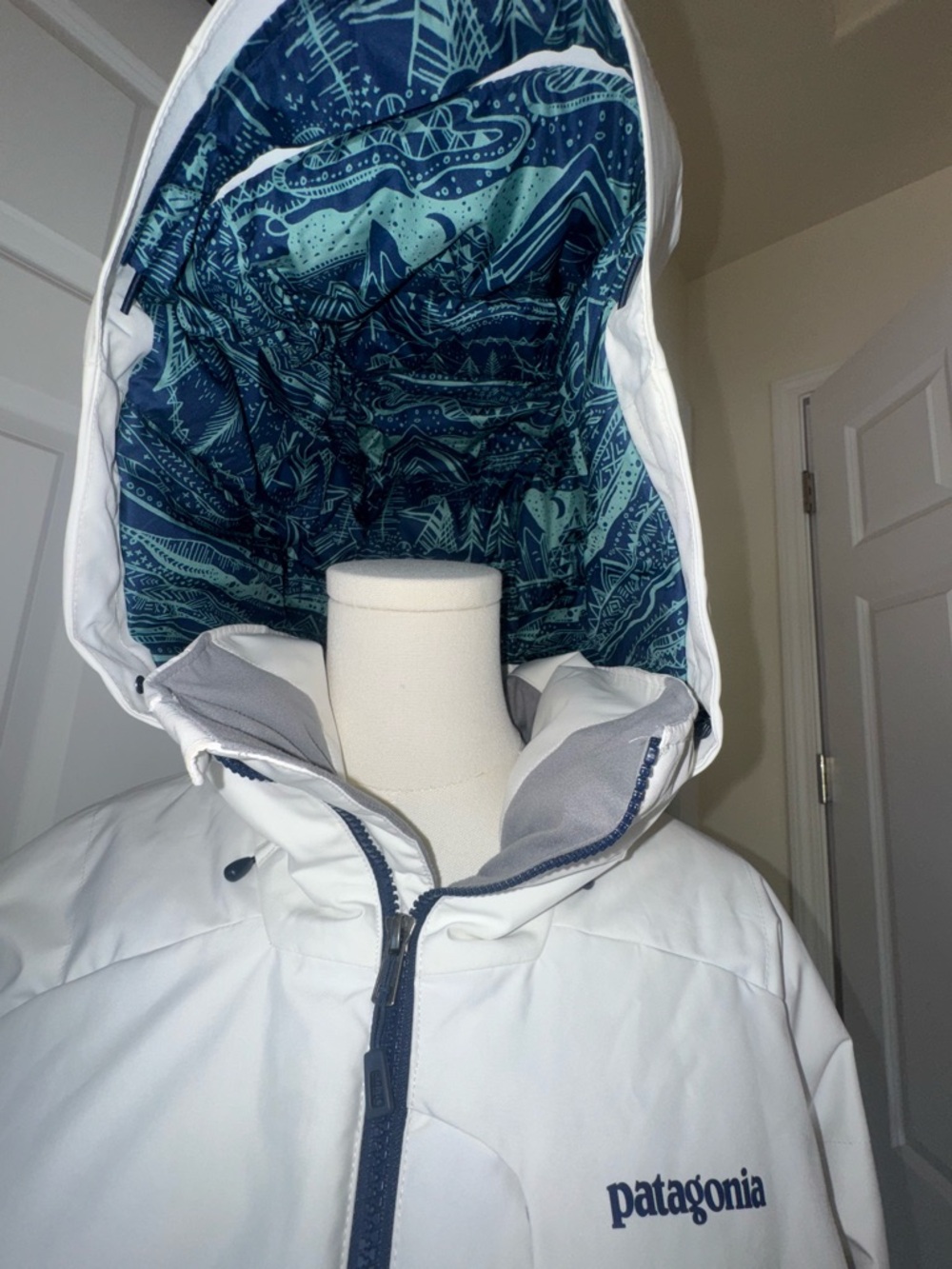 NWT Patagonia Women’s Pipe Down Puffer Jacket XL Off White - Picture 4 of 13